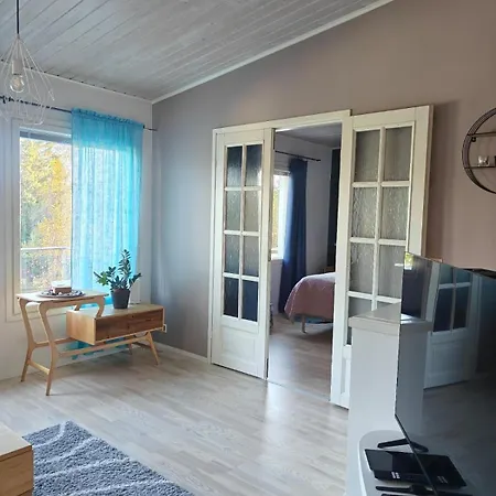 House 4 Km From Center * 로바니에미